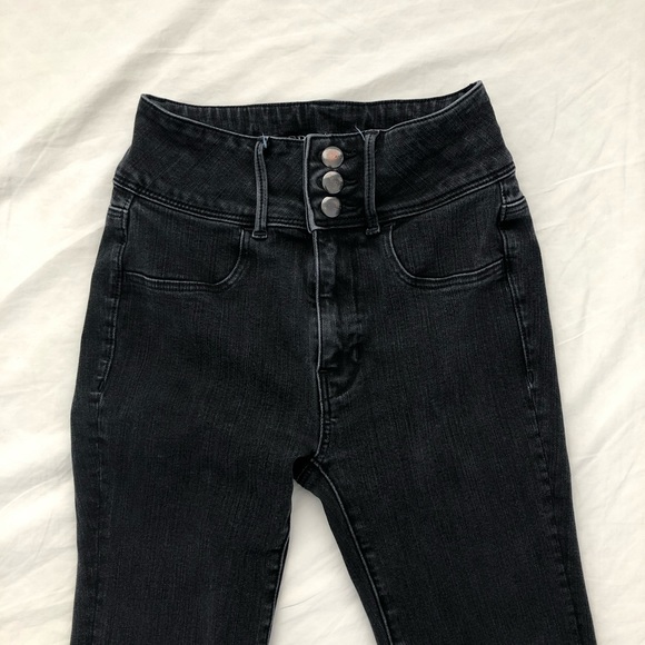 American Eagle Outfitters Denim - American Eagle Super High Rise Skinny Jean